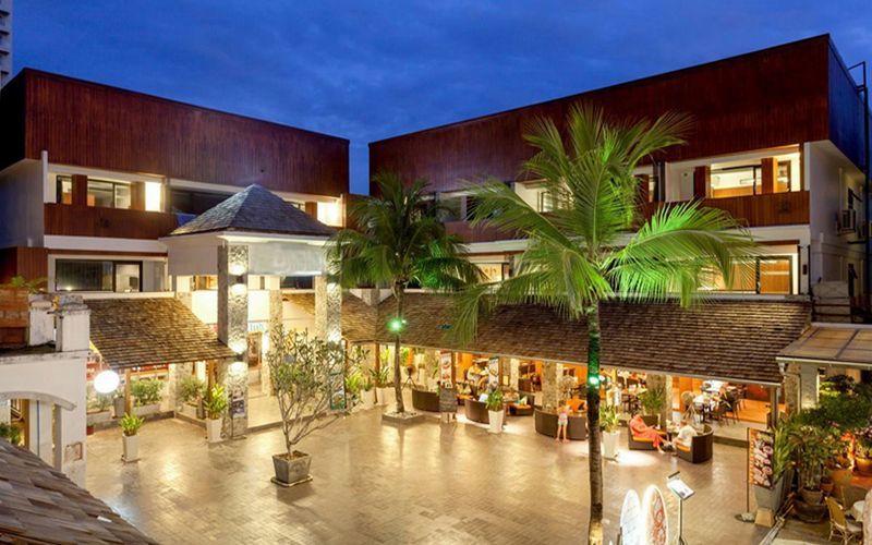 Lap Roi Karon Beachfront By Shanaya ภายนอก รูปภาพ