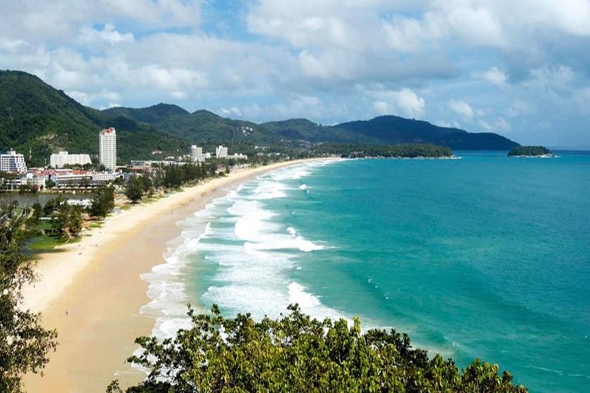 Lap Roi Karon Beachfront By Shanaya ภายนอก รูปภาพ