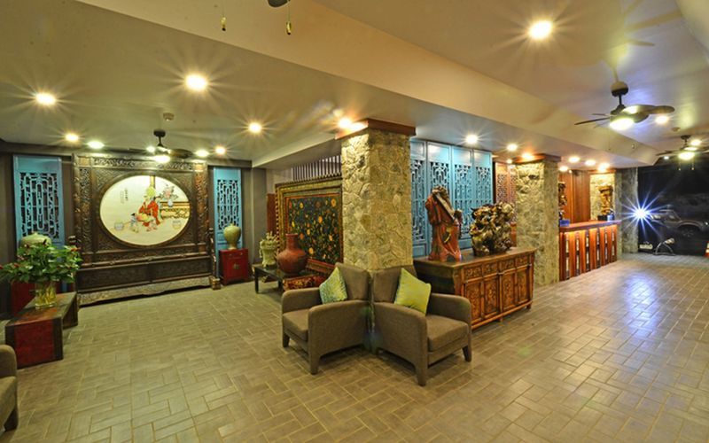 Lap Roi Karon Beachfront By Shanaya ภายนอก รูปภาพ